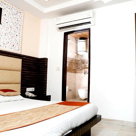 Hotel Baba Inn-By Rcg Hotels Nova Deli Exterior foto