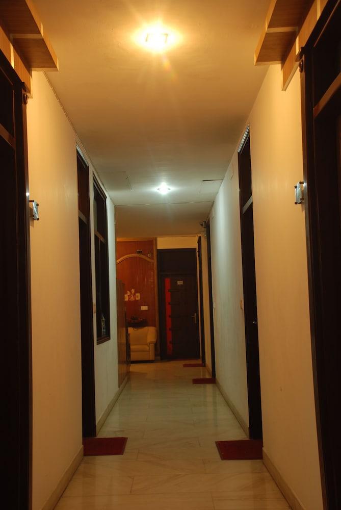 Hotel Baba Inn-By Rcg Hotels Nova Deli Exterior foto