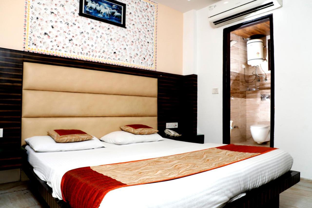 Hotel Baba Inn-By Rcg Hotels Nova Deli Exterior foto